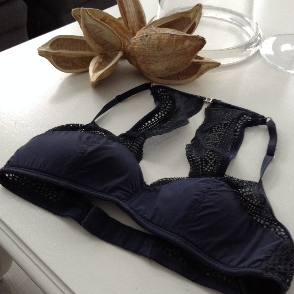 S/M Navy Blue Bra- Intricate Lace Back